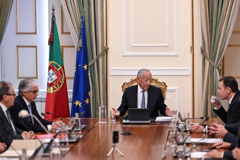 Dissolução do Parlamento e Eleições Antecipadas em Portugal