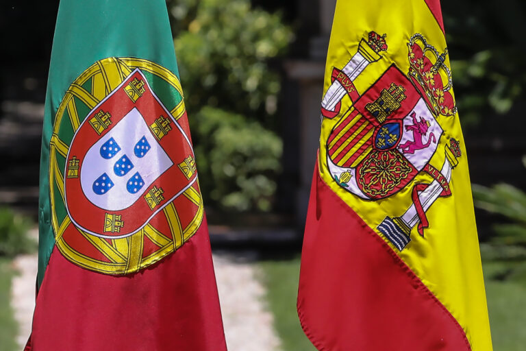 Portugal e Espanha Aumentam Gastos Militares no Âmbito da OTAN